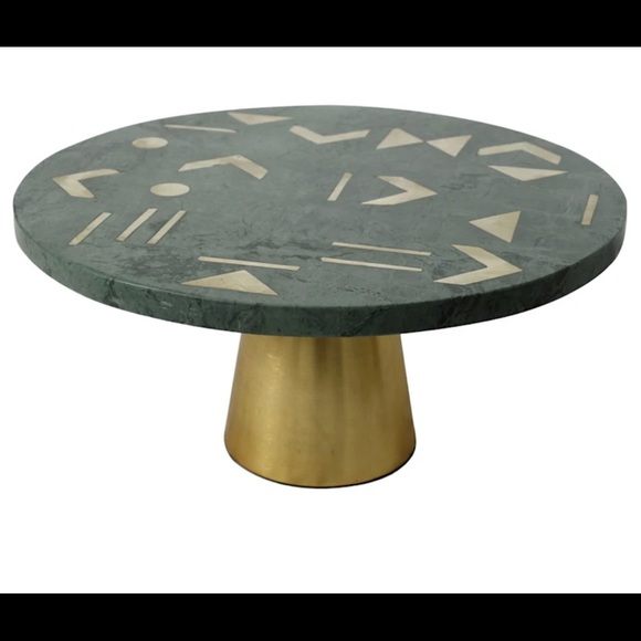 Marble cake stand w/gold metal inlay 12”